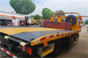 康马附近拖车电话号码服务