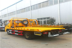 康马附近拖车救援搭电